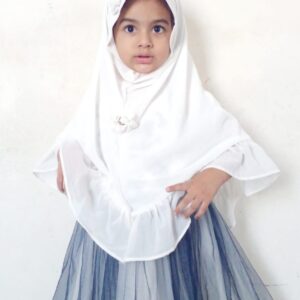 Girls White Pinless Hijab