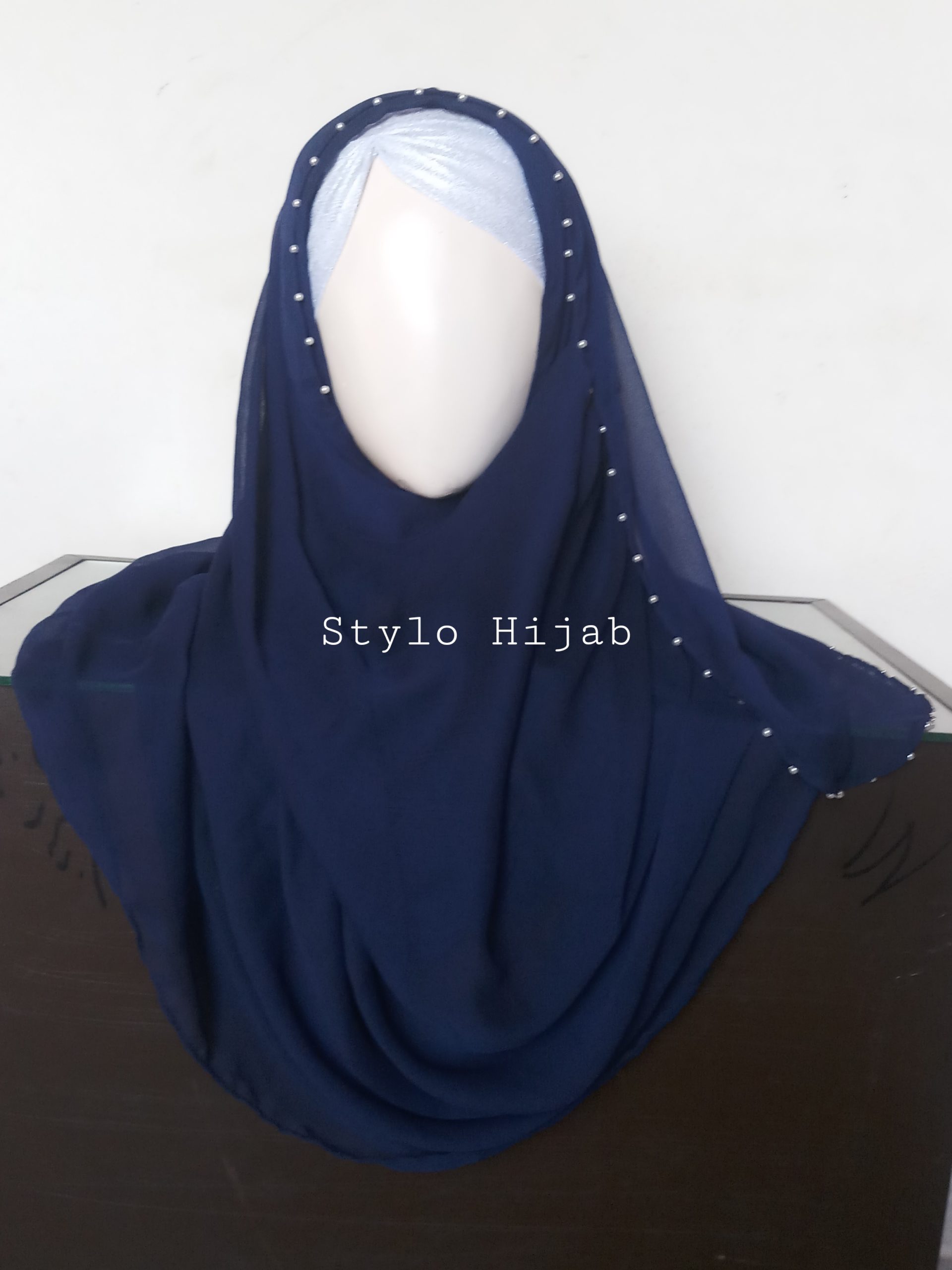 Beaded Pinless Hijab