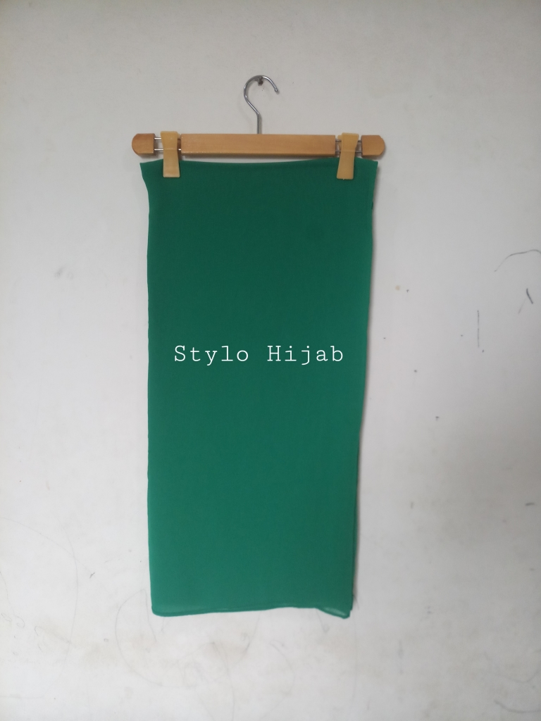 Green Square Hijab - Image 2